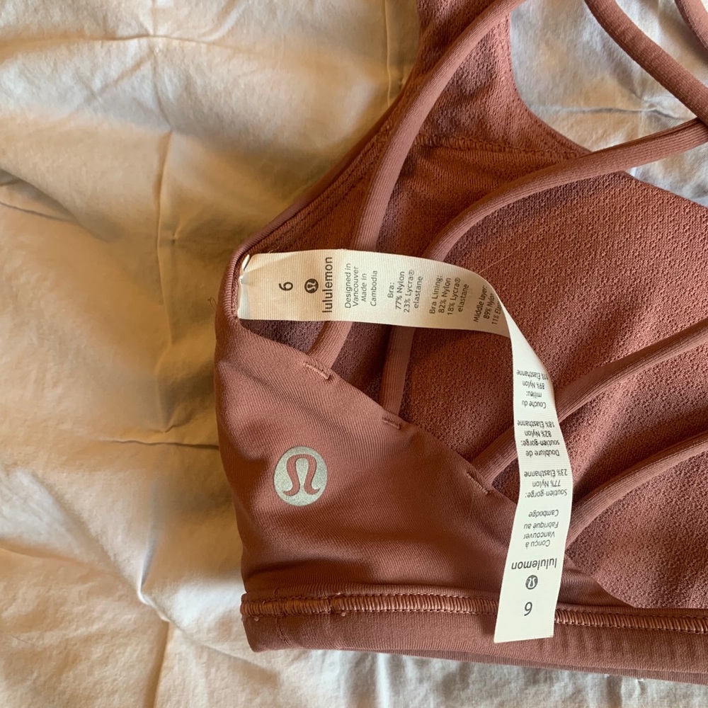Lululemon Sports bra